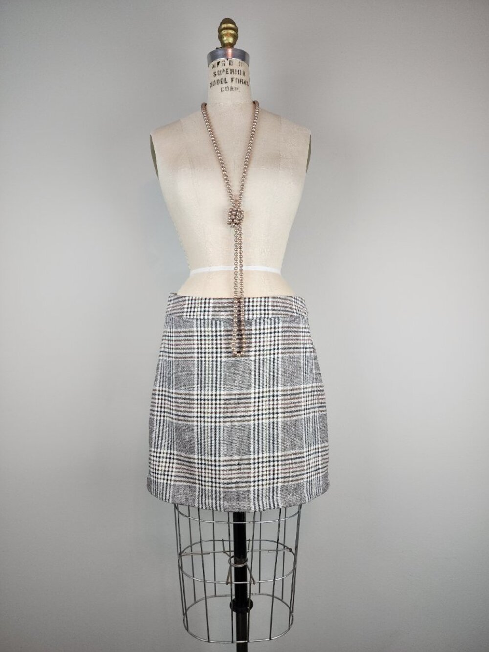 Preppy Neutral Toned Plaid Short A-Line Skirt * Ladies Size Medium